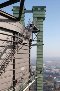 Stairs on the top floor, view of the Neue Mitte, CentrO