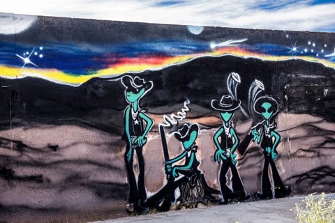 Mural with aliens, E.T. Fresh Jerky Shop, Extraterrestrial Highway, Rachel, Nevada, USA, North