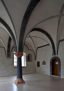 South wing cloister, upper floor, hall, St., St., Saint