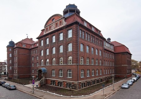 Halle (S) Former municipal upper secondary school Built 1905-08 Architect Heinrich Quambusch View