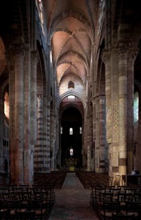 Interior facing east, St., Sankt, Saint