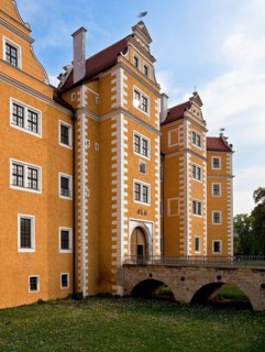 Annaburg, residence and hunting lodge, later widow's seat 1572-78 by Christoph Tendler Three-winged