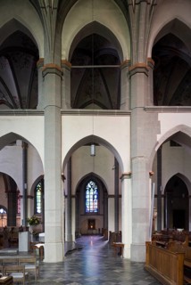 North aisle, view to the south towards the nave, St., Sankt, Saint