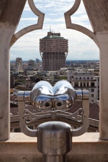 View from the cathedral, 1956-58 by BBPR Architekten, lower floors offices, projecting upper floors