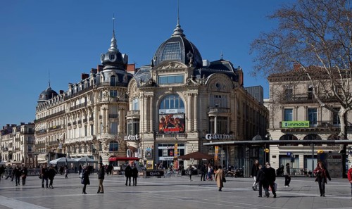 Montpellier, Place de la Comédie, Historicist representative buildings