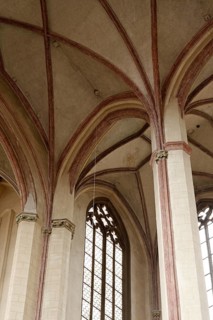 Nave, view of the south-eastern pillars and the vault of the side aisle, St., Sankt, Saint