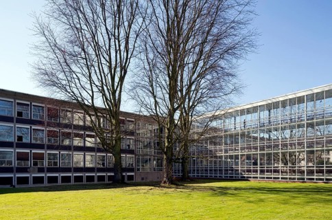Egon Eiermann 1951-56, administration building and glass connecting corridor to the warehouse tower
