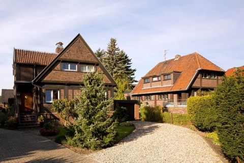 East side, built ca. 1933-1935, architect: Friedrich Kühnen, gabled pitched roof and crippled