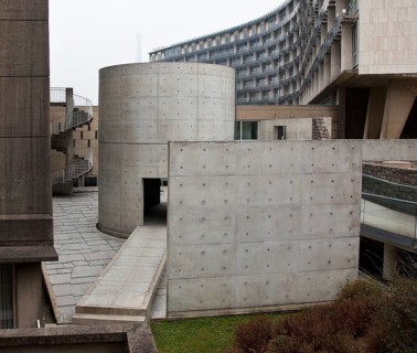 Interdenominational meditation room, 1995 by Tadao Ando, view from the east, left building by