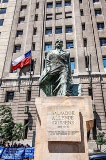 Monument to Salvador Allende Gossens in front of the Ministry of Justice, Santiago de Chile, Chile,
