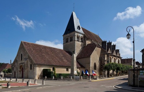 Ligny-le-Chatel Burgundy 70028 Church of St Peter and Paul old nave and tower 12th century new east