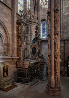 Strasbourg Cathedral, Cathédrale Notre-Dame de Strasbourg, southern transept arm, astronomical