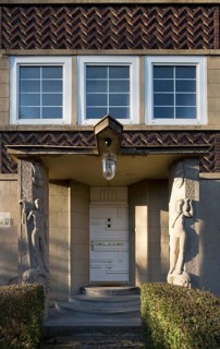Architect Franz Lorscheid (?) 1928, sculptor (?)