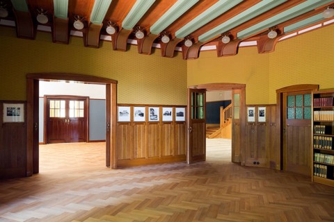 Built in 1902/1903 by Henry van de Velde and extended in 1911. Library