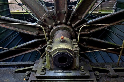 Rollberg (inclined planes), on which the ships are transported over land on rail wagons using a