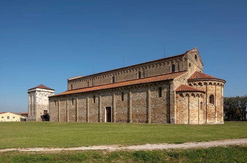 San Piero a Grado near Pisa, basilica from the 10th century, view from the south-east