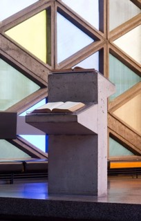 Completed in 1965 according to plans by the Kiel architects Hermann Weidling and Erhart Kettner,