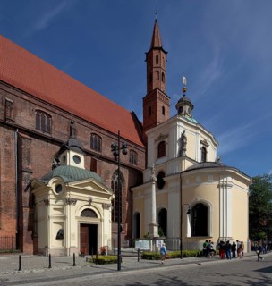 East parts from south-west, Mater Dolorosa Chapel on the right, built in 1725-27 by Christoph