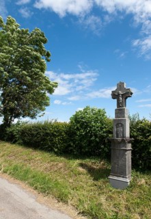 Aachen Walheim, Landscape with wayside cross