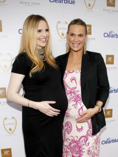 SANTA MONICA, CA - MARCH 29, 2012: Rosie Pope and Molly Sims at the Rosie Pope Maternity Store