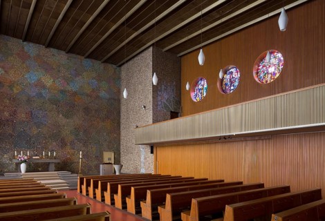 Built in 1957 by Ludwig Lemmer, view to the altar with wall mosaic, St., Sankt, Saint