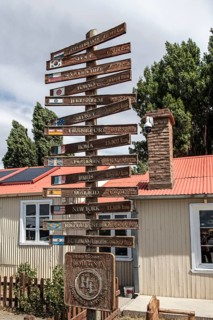 La Leona mile marker on the Ruta 40, Los Glaciares National Park, Santa Cruz, Patagonia, Argentina,