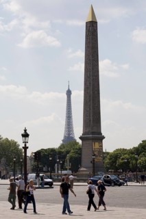 Obelisk, behind it the Tour Eiffel, Eiffel Tower