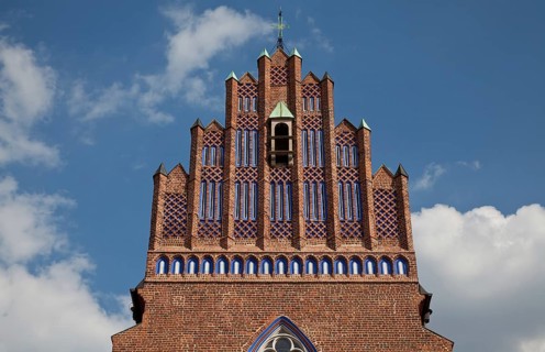 Decorative gable in the west, St., Saint, Saint