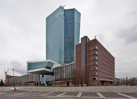 Frankfurt M European Central Bank 2010-14 architecture Coop Himmelb (l) au view from NW 185 m high