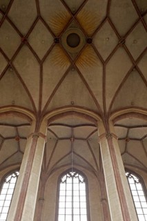 Nave, view of the north-eastern pillars and the vault of the side aisle, St., Sankt, Saint