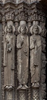 1195-1260 Main construction period, west façade, royal portals 1145-70 with biblical kings, queens,