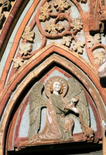 West portal, tympanum with angel, St., Sankt, Saint