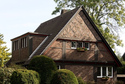 West side, built ca. 1933-1935, architect: Friedrich Kühnen, gabled pitched roof