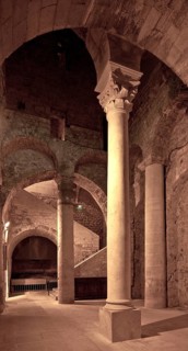 Lower church, cross view through the individual naves, St., Sankt, Saint