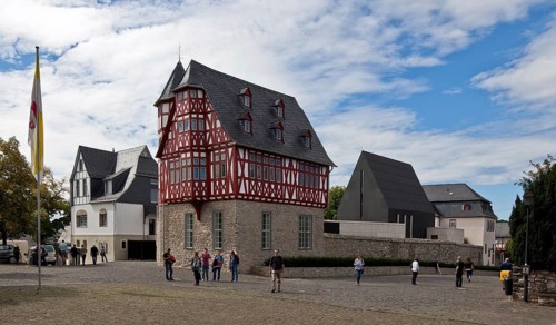 Limburg, Walderdorffer Hof View from north-east. Farmstead with residential tower