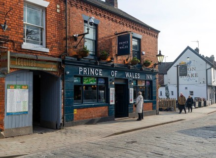 Prince of Wales Inn public house, Bailgate, Uphill area of city of Lincoln, Lincolnshire, East