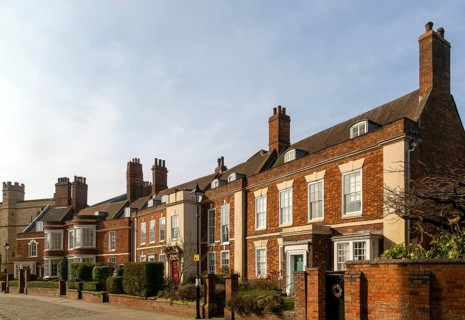 Georgian architecture of houses in Minster Yard of Lincoln cathedral, city of Lincoln,