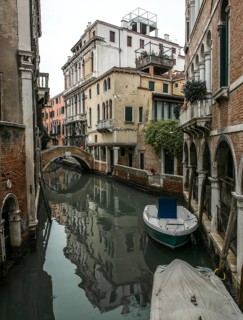 Italy Venice Canal in the Cannaregio district -642 with palazzi