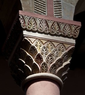 Hildesheim Sankt Godehard 71822 Capital with plant ornamentation in the northern row of arcades