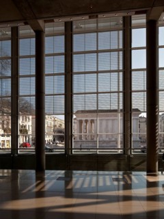 Frankr Nîmes Museum Carré d'Art 59945 completed in 1993 by Norman Foster View from the vestibule to