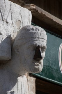 Italy Venice Campo dei Mori -97 Sculpture of Sior Antonio Rioba 13th century with the iron nose