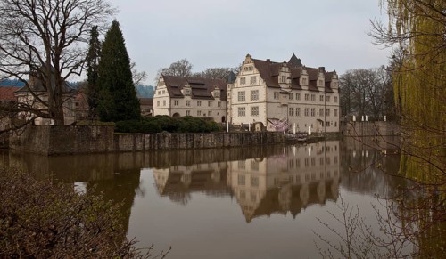 Schwöbber near Hamelin, castle of the von Münchhausen family, view from north-east left Tor tor and