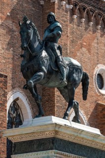 Venice, equestrian monument to Bartolomeo Colleoni, by Andrea Verrocchio (cast in 1493)