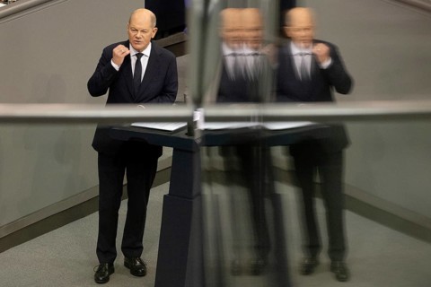 Olaf Scholz (Chancellor of the Federal Republic of Germany, SPD) during the government statement on