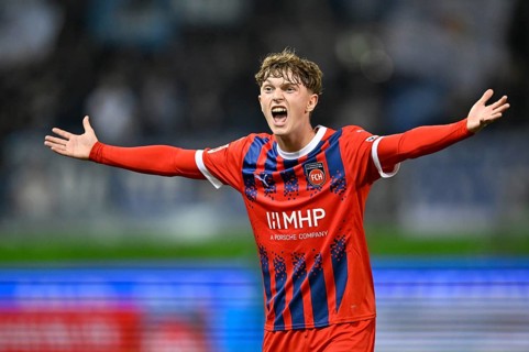 Paul Wanner 1. FC Heidenheim 1846 FCH (10) Gesture Gesture shouts, screams, Voith-Arena,