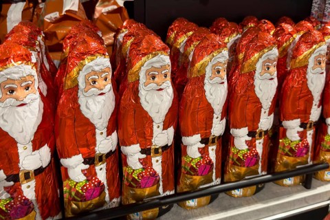 Display in shelf of wholesale of chocolate Father Christmases chocolate Father Christmases Father