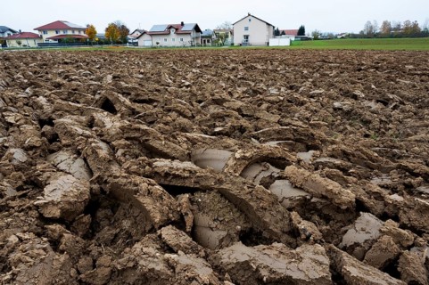 Ploughed field, clods of earth outside Ringkofen, Deggendorf district, Lower Bavaria, Germany,