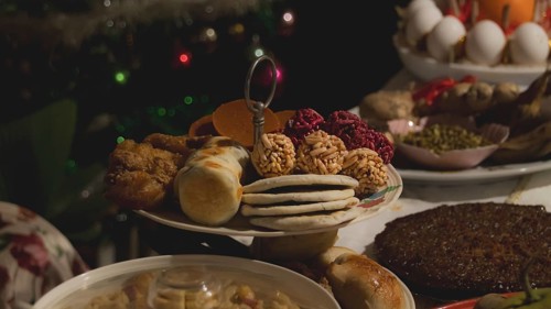 A platter of ampaw or puffed rice, puto or rice cake and kutsinta and other traditional Filipino