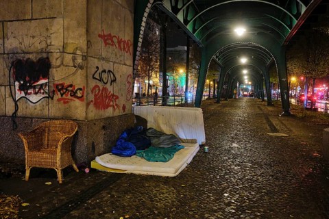 Germany, Berlin, 19.11.2024, Homeless camp under the underground viaduct (Magistratsschirm),