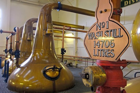 Kettle in whisky distillery, Talisker distillery, Isle of Skye, Scotland, copper kettle, whisky,